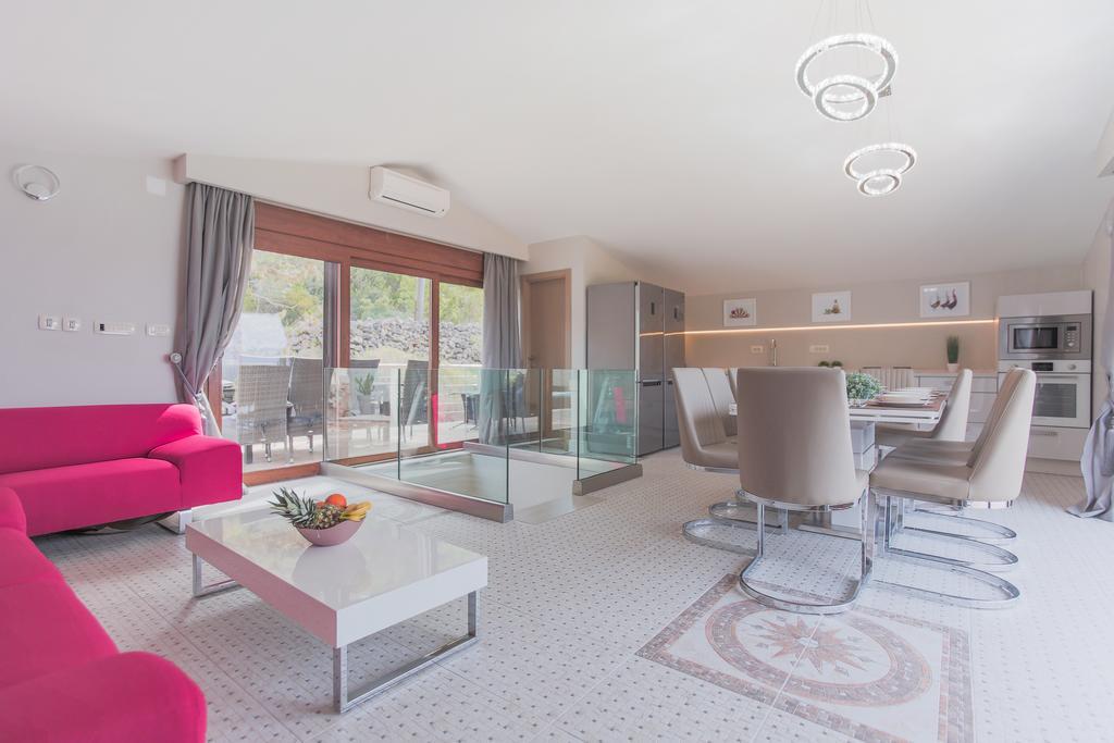 Villa Mendes Zastrazisce ภายนอก รูปภาพ