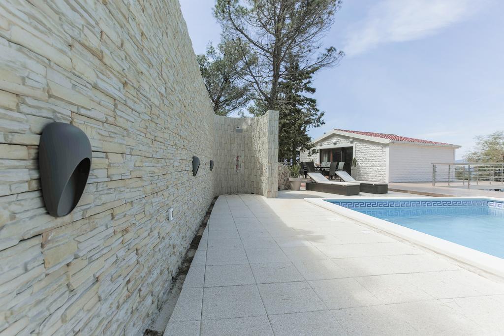 Villa Mendes Zastrazisce ภายนอก รูปภาพ